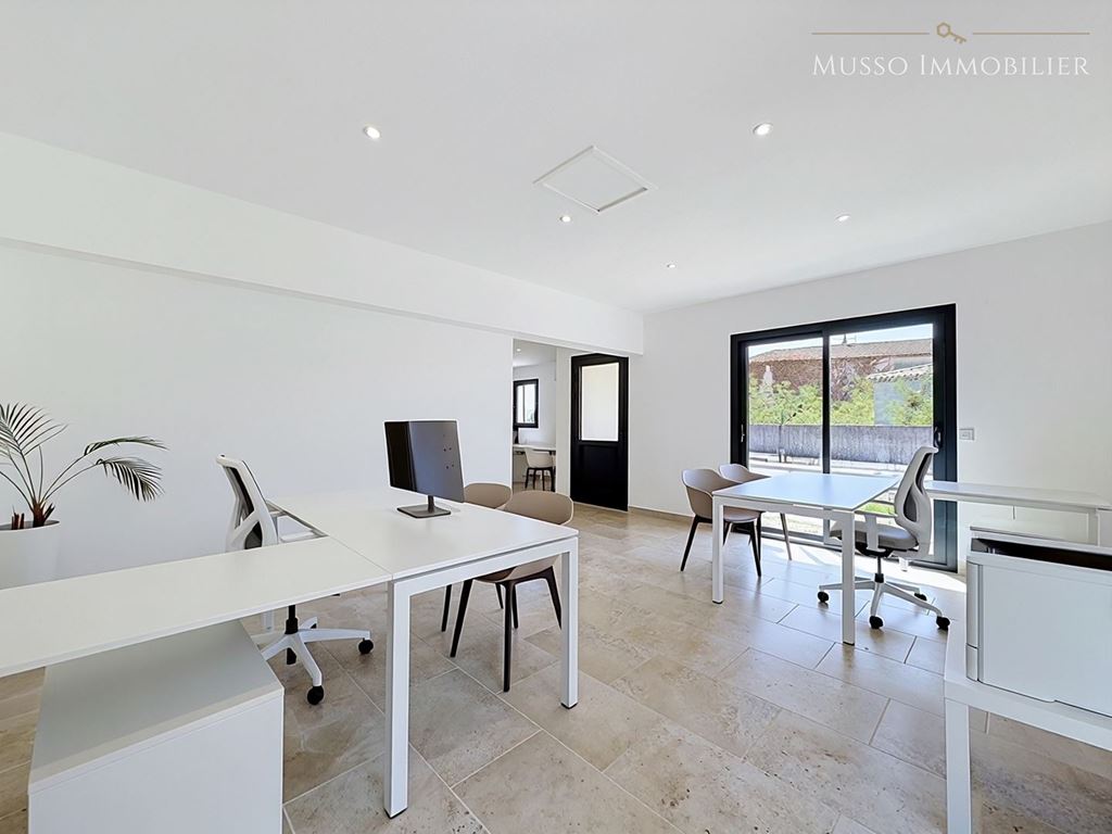 Local professionnel ORANGE (84100) MUSSO IMMOBILIER