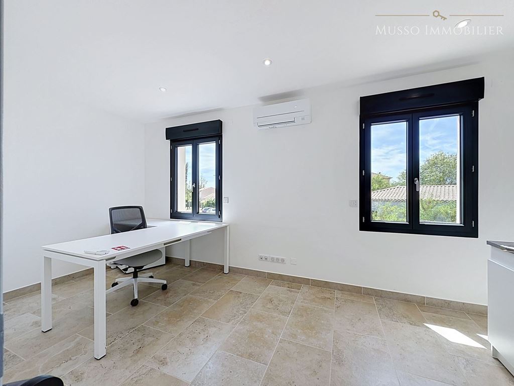 Local professionnel ORANGE (84100) MUSSO IMMOBILIER