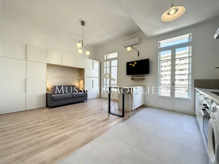 Appartement T1 — 35 m², Marseille 8ᵉ — photo 1