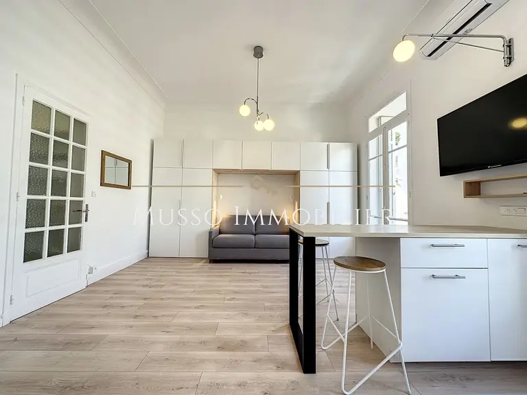 Appartement T1 — 35 m², Marseille 8ᵉ — photo 2