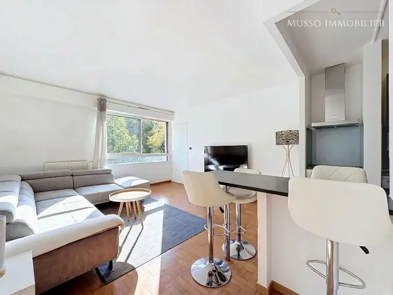 Appartement T2 — 44 m², Marseille 8ᵉ — photo 2