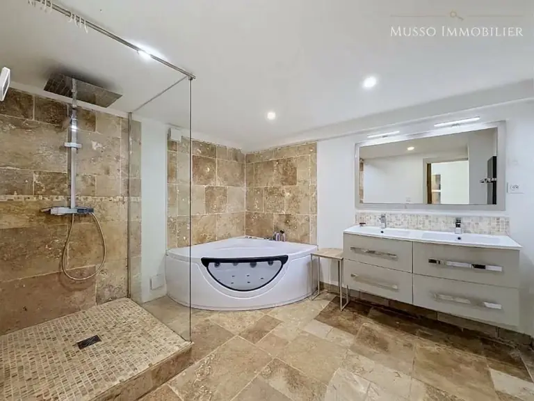 Appartement T3 — 80 m², La Penne Sur Huveaune — photo 13