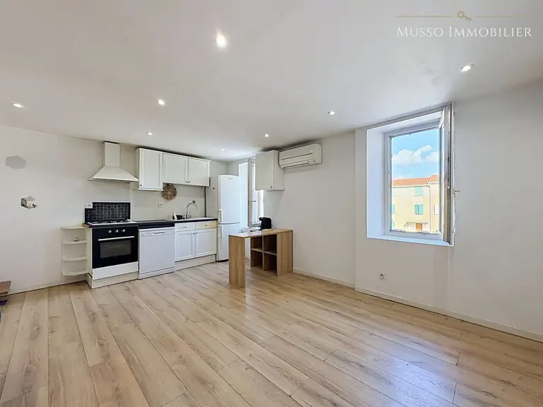 Appartement T3 — 80 m², La Penne Sur Huveaune — photo 7