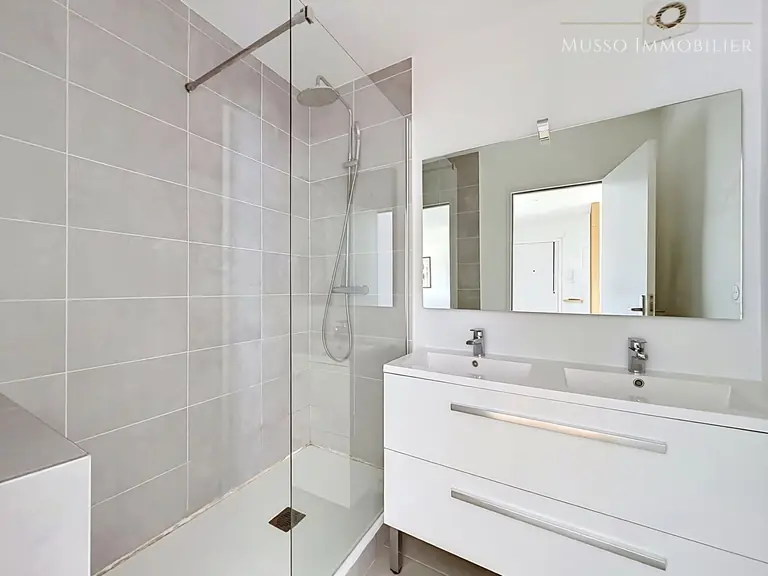 Appartement T3 — 82 m², Marseille 8ᵉ — photo 10