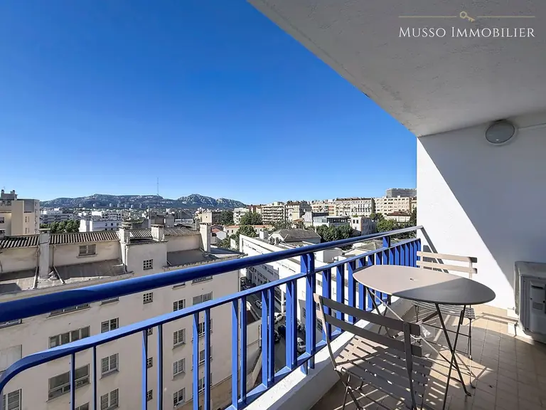 Appartement T3 — 82 m², Marseille 8ᵉ — photo 2