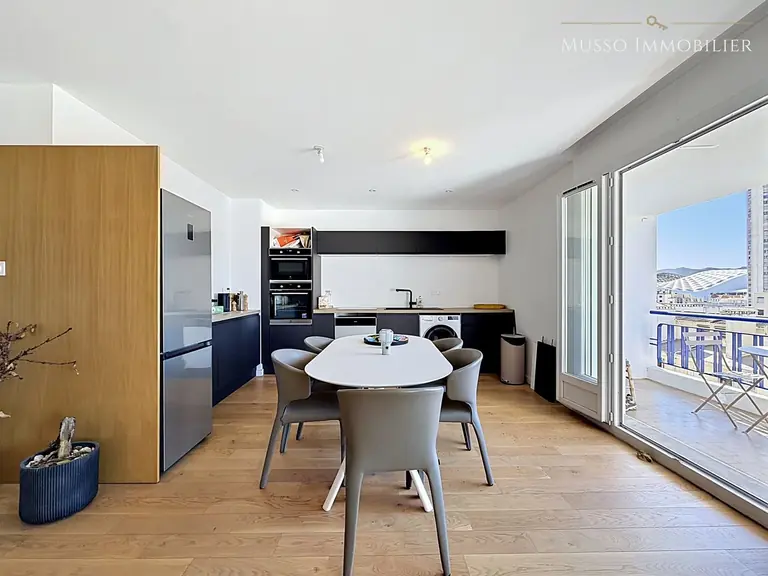 Appartement T3 — 82 m², Marseille 8ᵉ — photo 7