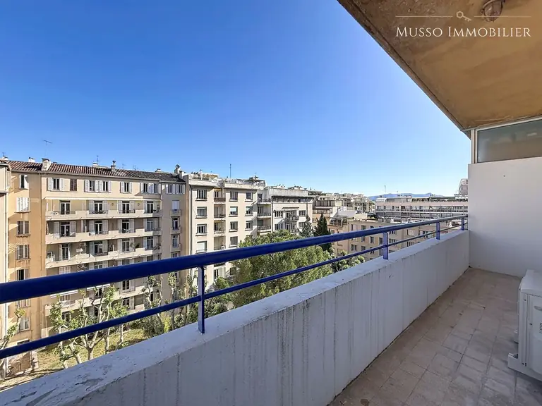 Appartement T3 — 82 m², Marseille 8ᵉ — photo 9