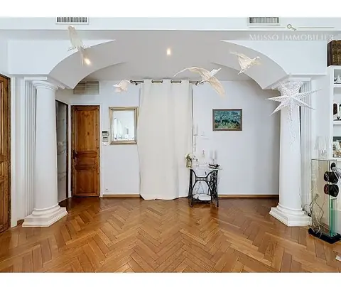 Appartement T4 — 108 m², Marseille 7ᵉ — photo 2