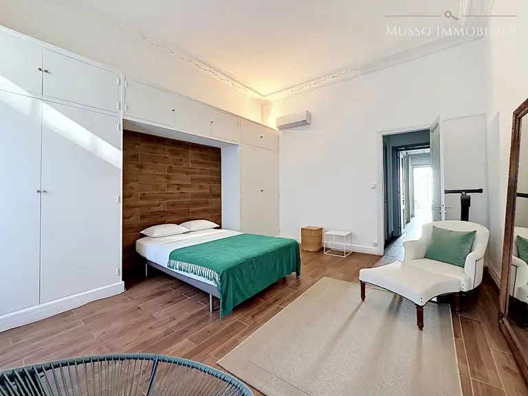 Appartement T6 — 252 m², Marseille 8ᵉ — photo 10