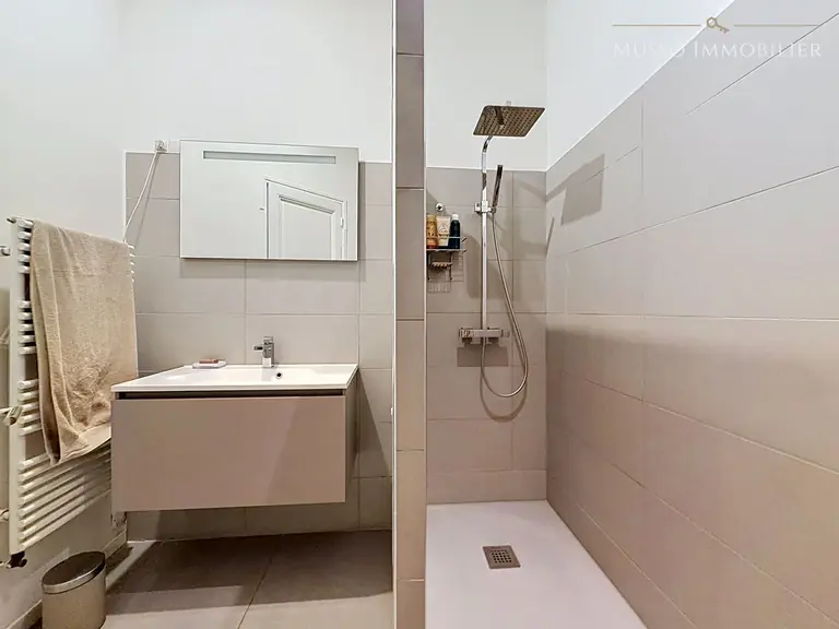 Appartement T6 — 252 m², Marseille 8ᵉ — photo 17