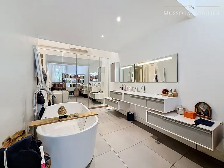Appartement T6 — 252 m², Marseille 8ᵉ — photo 18
