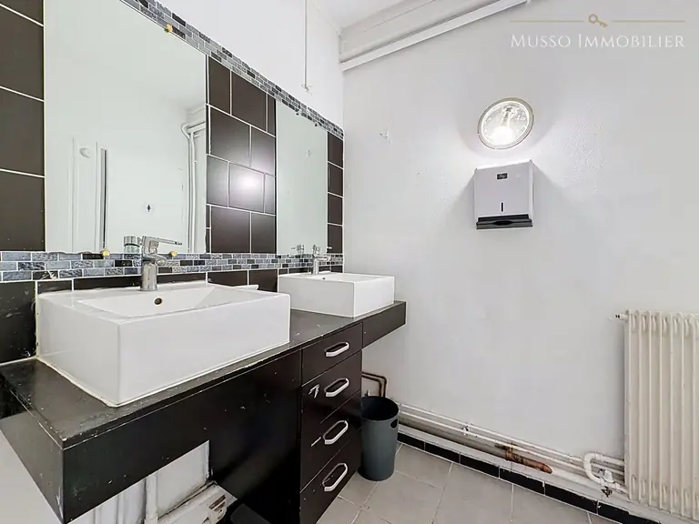 Bureaux — 225 m², Gentilly — photo 15