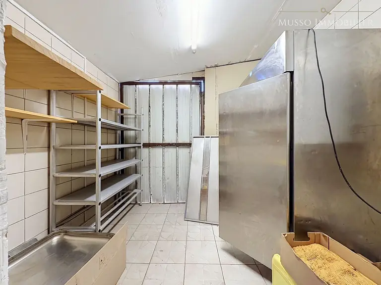 Local commercial — 110 m², Château-Gombert, Marseille 13ᵉ — photo 14