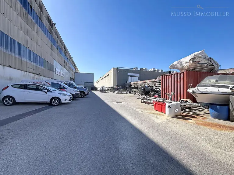 Local commercial — 800 m², Marseille 14ᵉ — photo 20