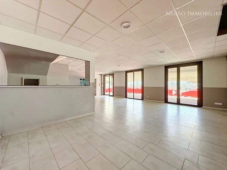 Local commercial — 260 m², Marseille 14ᵉ — photo 7