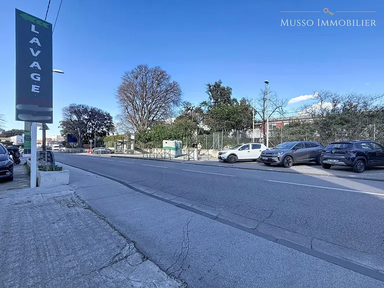 Local commercial — 65 m², Marseille 9ᵉ — photo 3