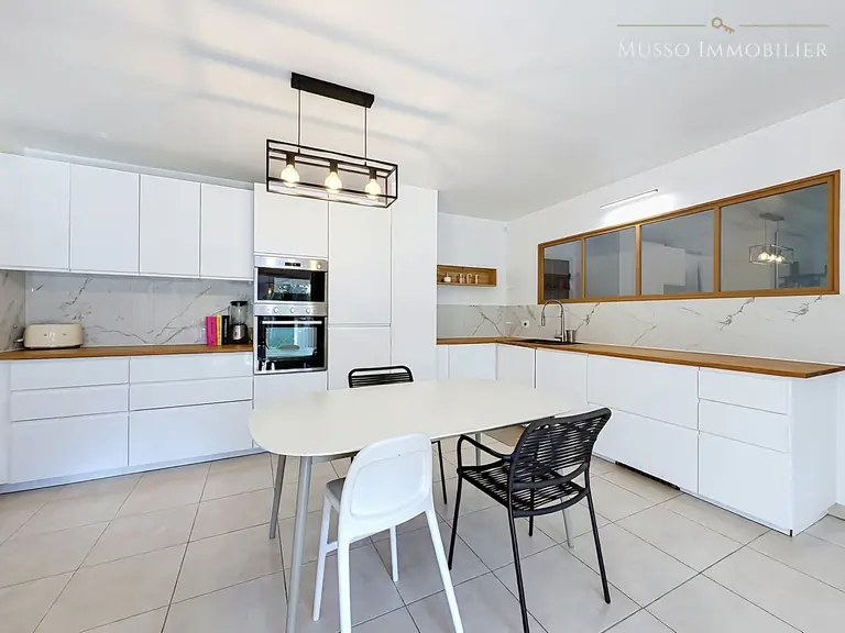 Local commercial — 120 m², Orange (84) — photo 11