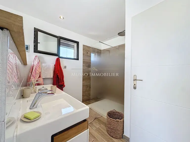 Maison traditionnelle — 215 m², Carry-le-Rouet — photo 17