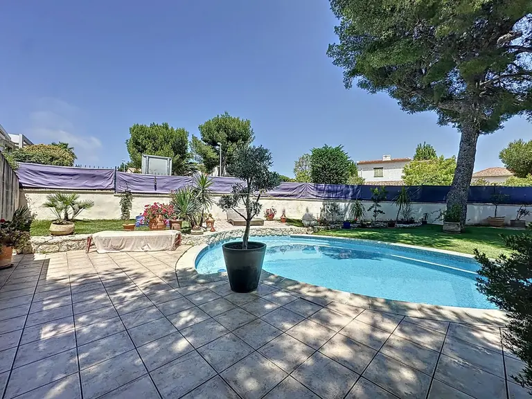 Maison traditionnelle — 215 m², Carry-le-Rouet — photo 2