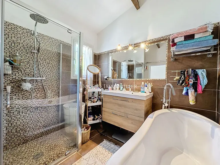 Maison traditionnelle — 215 m², Carry-le-Rouet — photo 9