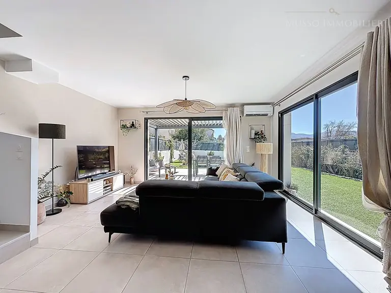 Maison traditionnelle — 103 m², Marseille 11ᵉ — photo 9