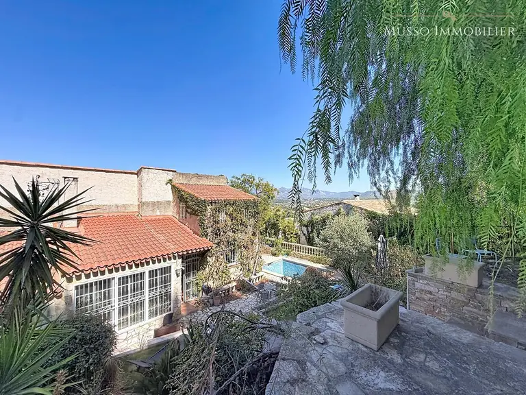 Maison traditionnelle — 184 m², Marseille 11ᵉ — photo 4