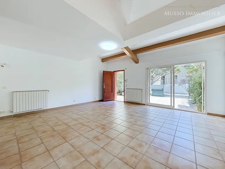 Maison traditionnelle — 122 m², Marseille 9ᵉ — photo 3