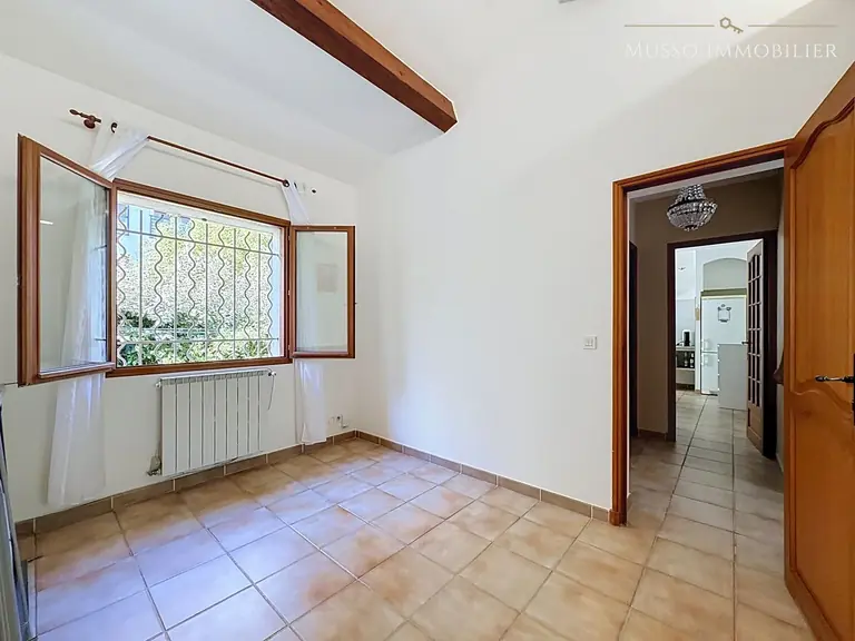 Maison traditionnelle — 122 m², Marseille 9ᵉ — photo 8