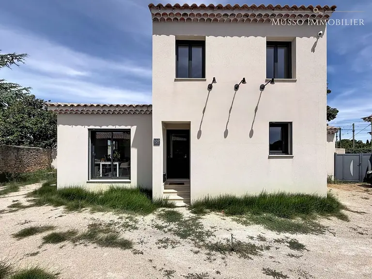 Maison traditionnelle — 120 m², Orange (84)