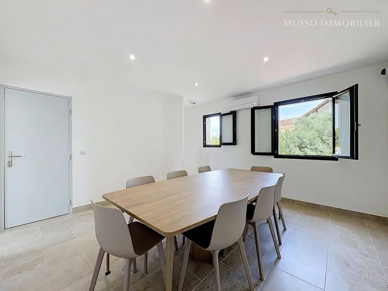 Maison traditionnelle — 120 m², Orange (84) — photo 13