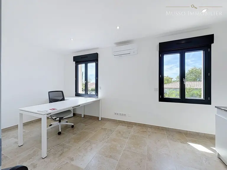 Maison traditionnelle — 120 m², Orange (84) — photo 15